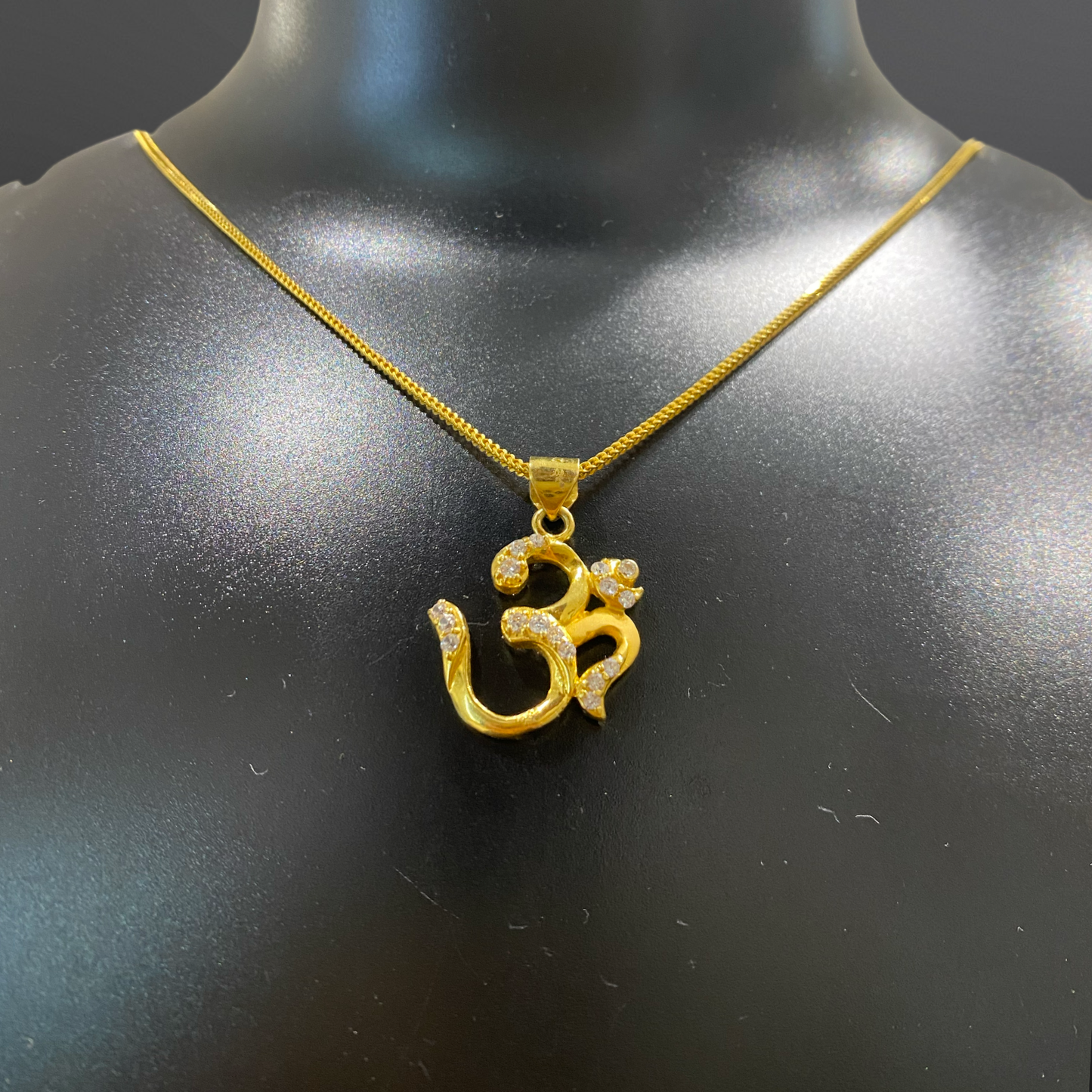 Om Pendant