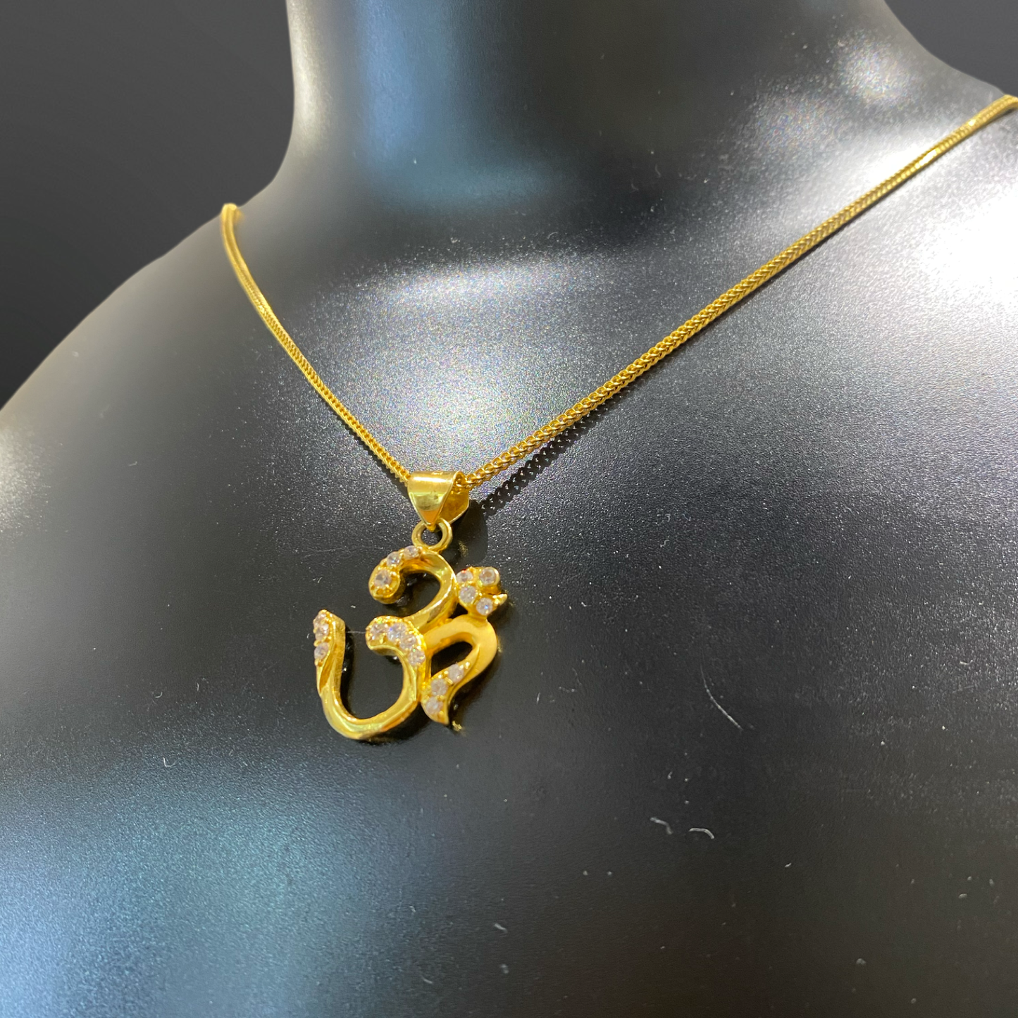 Om Pendant