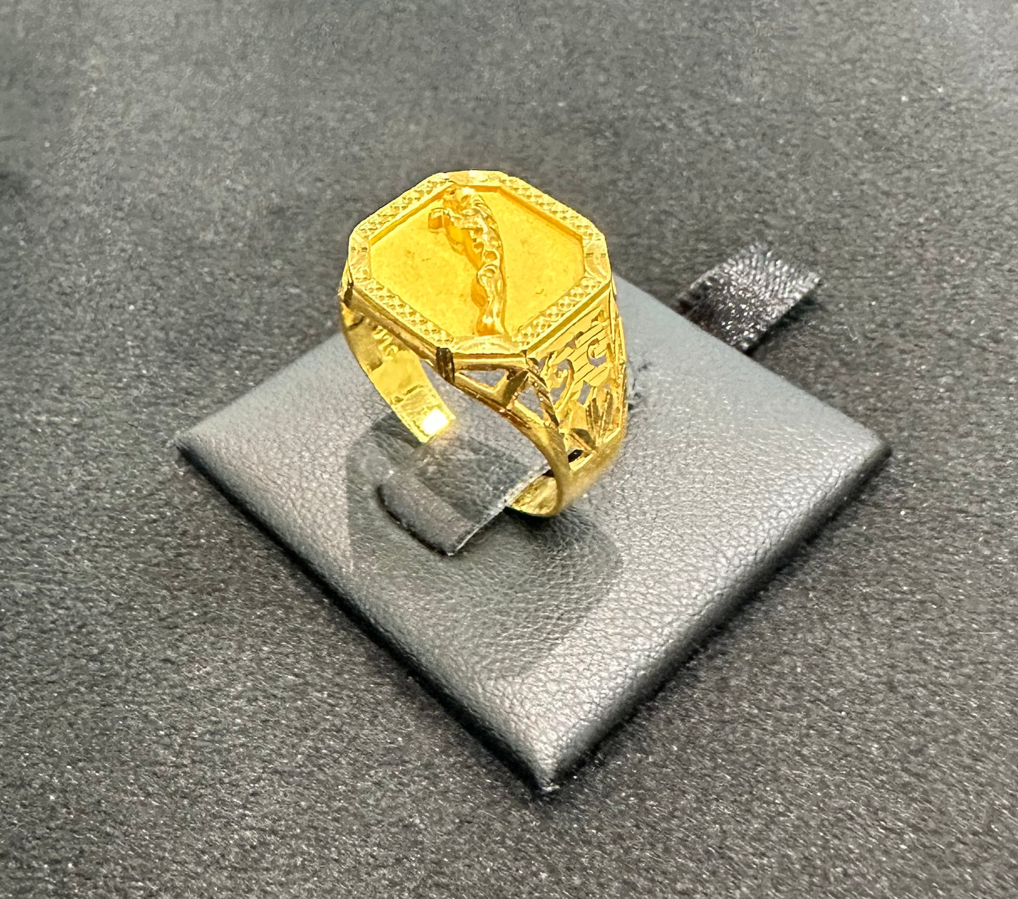 Men’s Jaguar Ring