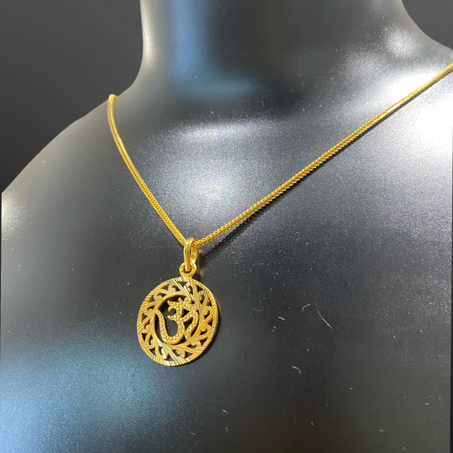 Om Pendant
